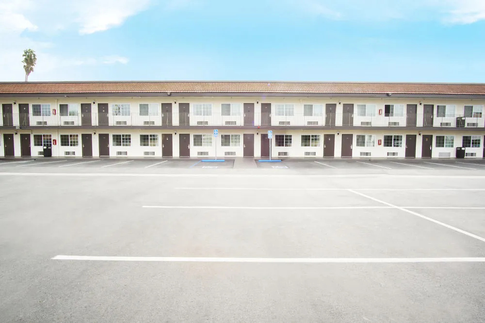 photo 1 of Howard Johnson Inn Stanton