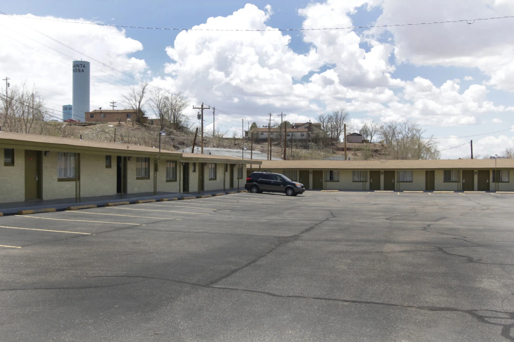 photo 1 of Route 66 Inn