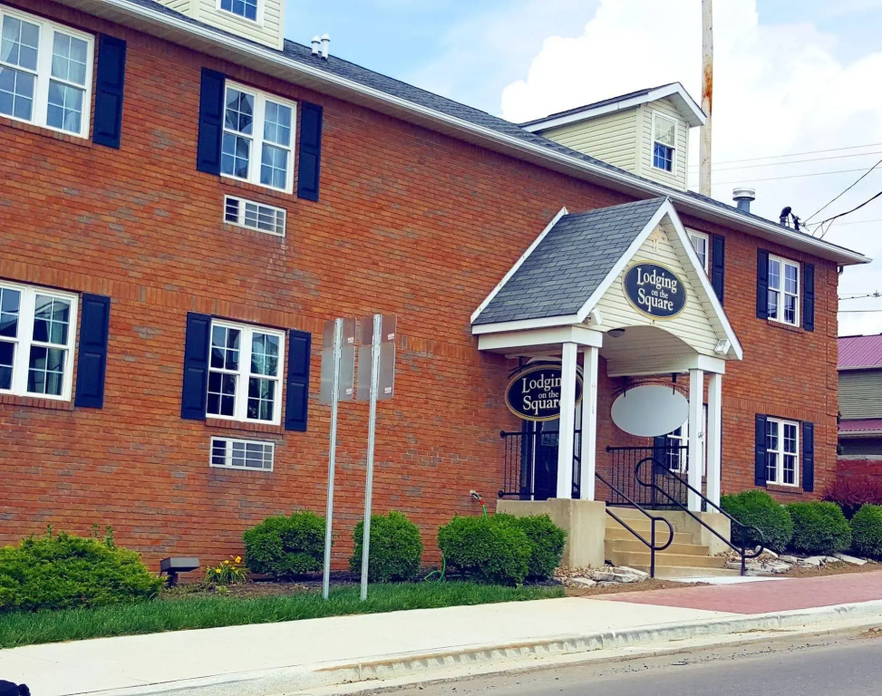 photo 1 of Lodging on the Square