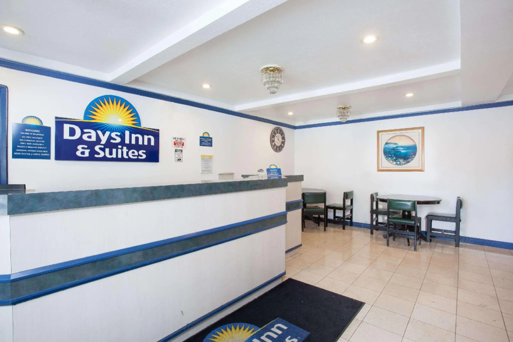 photo 1 of Days Inn by Wyndham Orange Anaheim