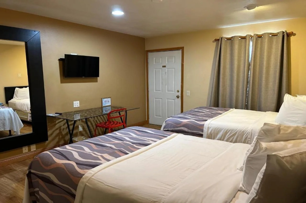photo 1 of Americas Best Value Inn - Mayflower