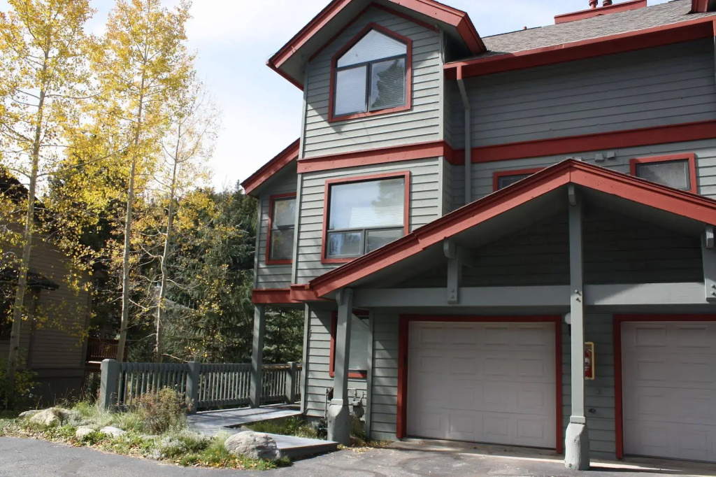 photo 1 of Apartamentos Pinecreek By Peak Property Management