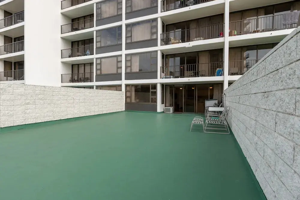 photo 1 of Waikiki Banyan - Pool Deck Level Tower 1 Suite 610