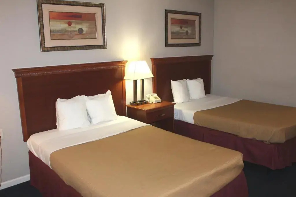 photo 1 of Interstate Motel
