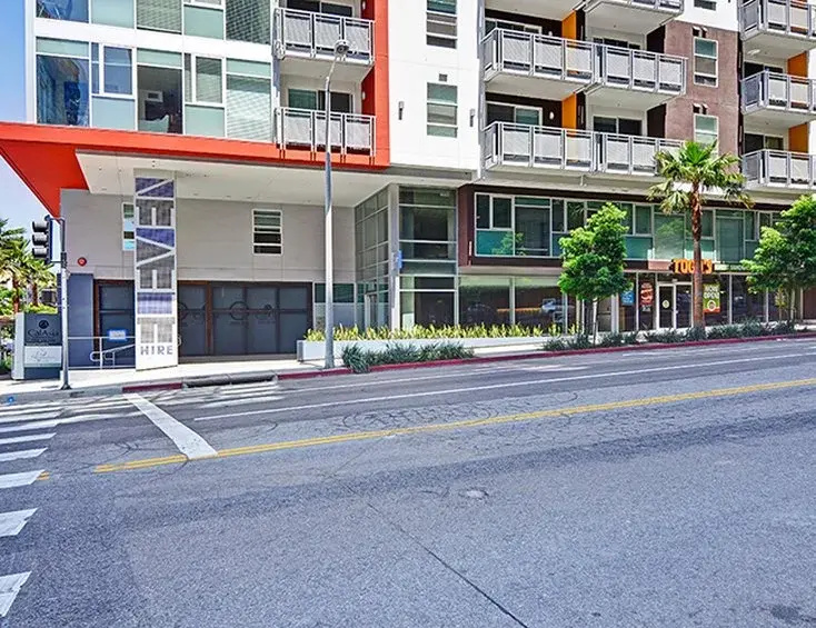 photo 1 of 1111 Wilshire by Ginosi