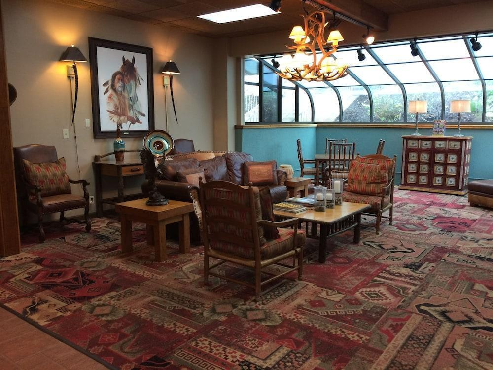photo 1 of Holiday Inn Cherokee