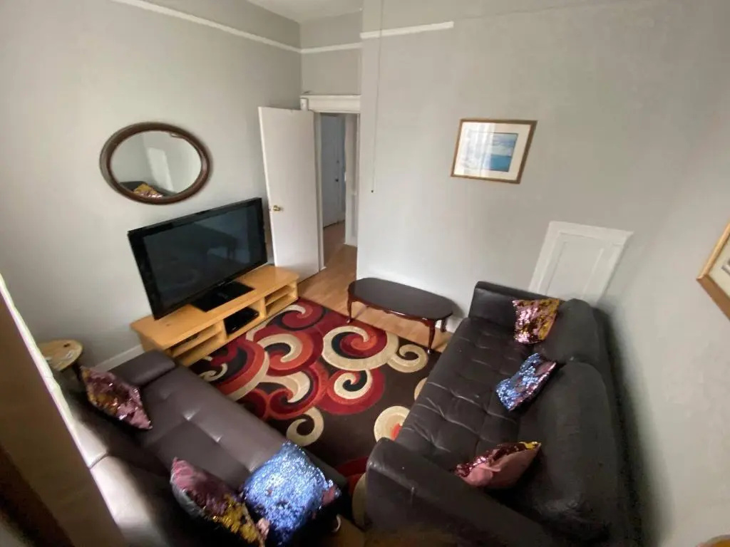 photo 1 of 1 Lovely 2 Bedrooms Rental in West New York Nj