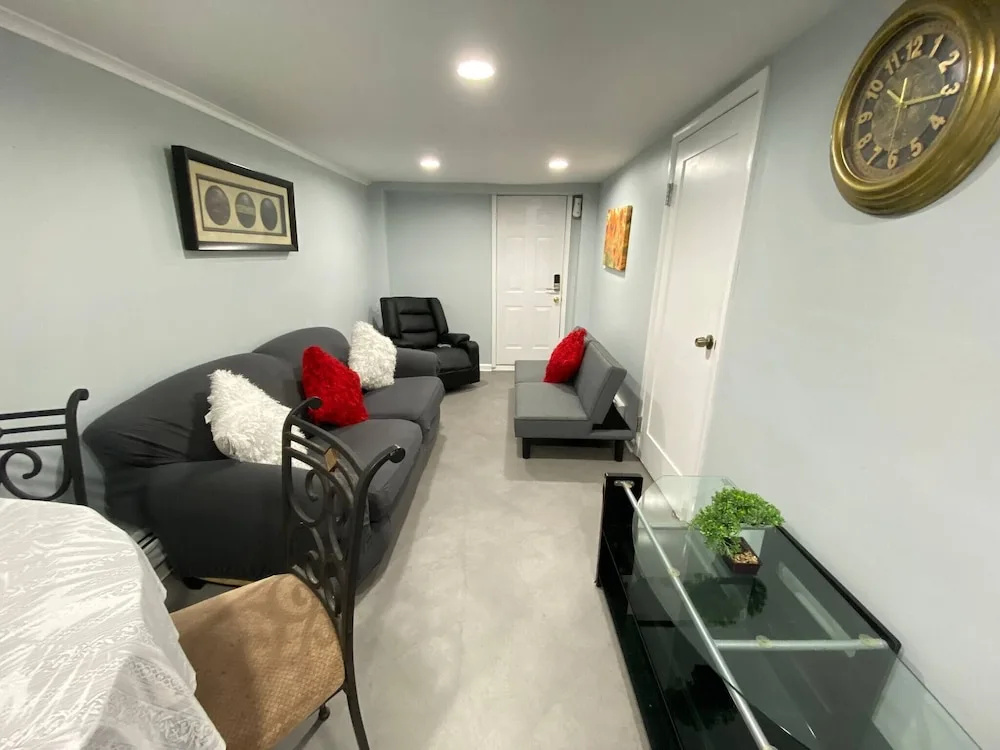 photo 1 of 1-bedroom West New York City, New Jersey
