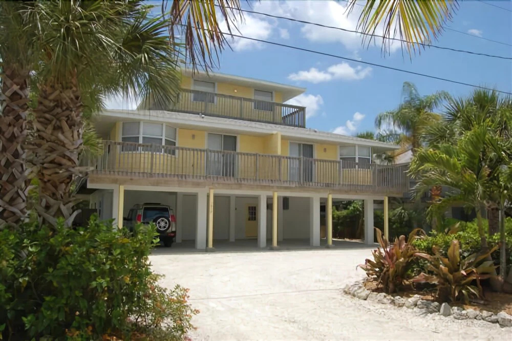 photo 1 of 1010 Point of Rocks Road 2 Bedrooms 2 Bathrooms Duplex