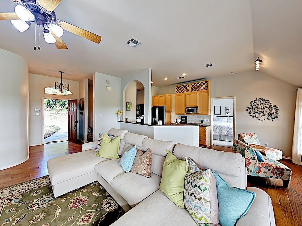 photo 1 of 10807 Dripping Springs - 3 Br Home
