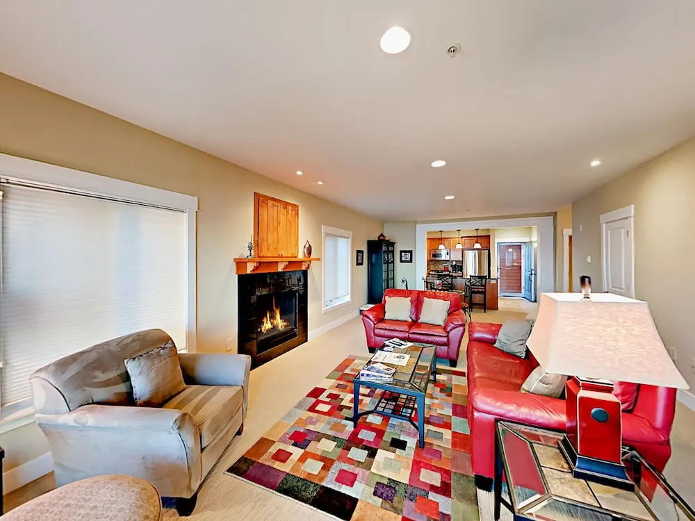 photo 1 of 1125 NW Spring St Condo Unit A-203