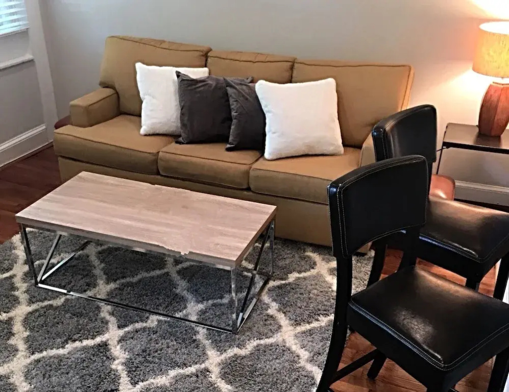 photo 1 of 1131 D Street Suites