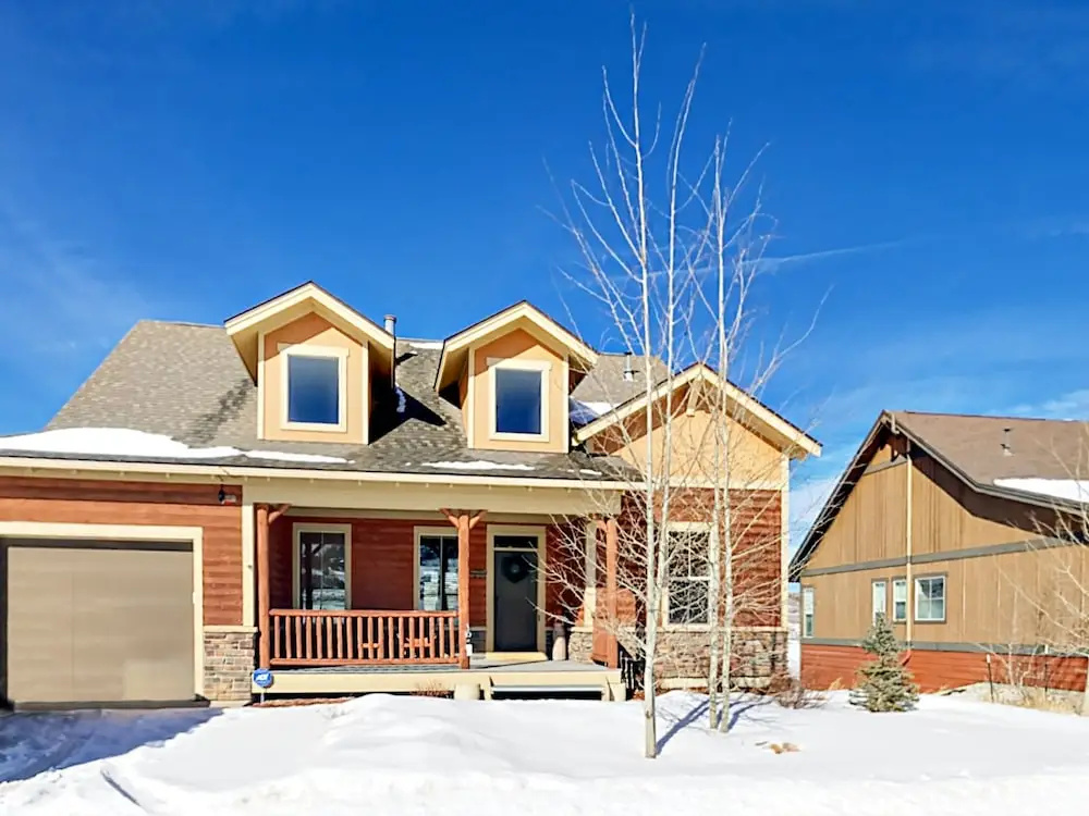 photo 1 of 124 Fairview Lane Home 3 Bedrooms 2.5 Bathrooms Home