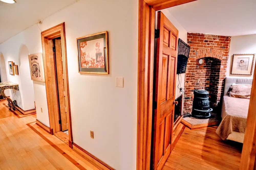 photo 1 of 1305 Rhode Island Apartement #1086 2 Bedrooms 1 Bathroom Apts