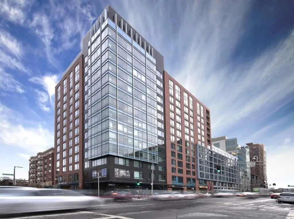 photo 1 of 1330 Boylston