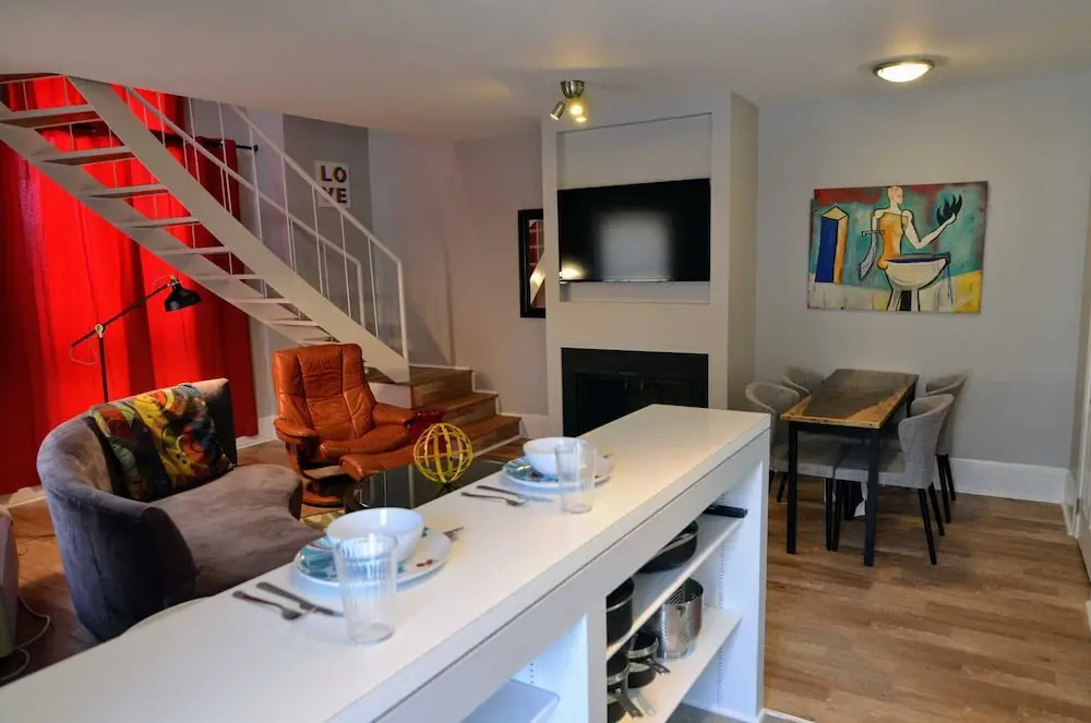 photo 1 of 1331 Northwest Apartment #1069 - 1 Br Apts