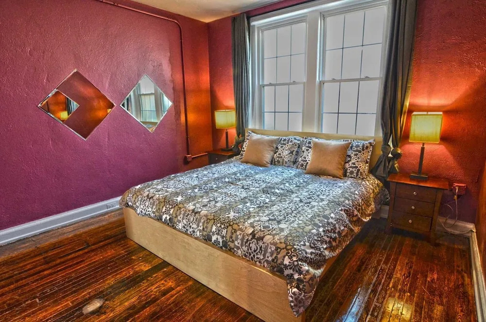photo 1 of 1347 Northwest Apartment #1053 - 1 Br Apts