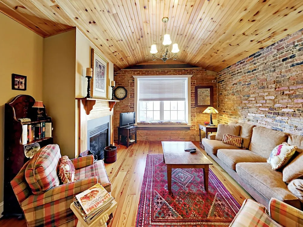 photo 1 of 146 North Main - 2 Br Condo