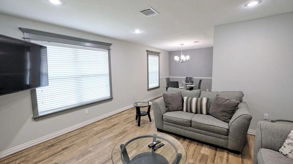 photo 1 of 15214 Ridingwood Dr