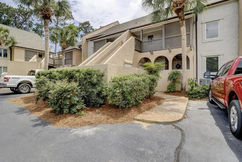 photo 1 of 153 Colonnade 2 BR Golf Condo Shipyard