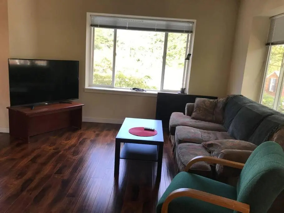 photo 1 of 1746 130th (6 bedrooms)