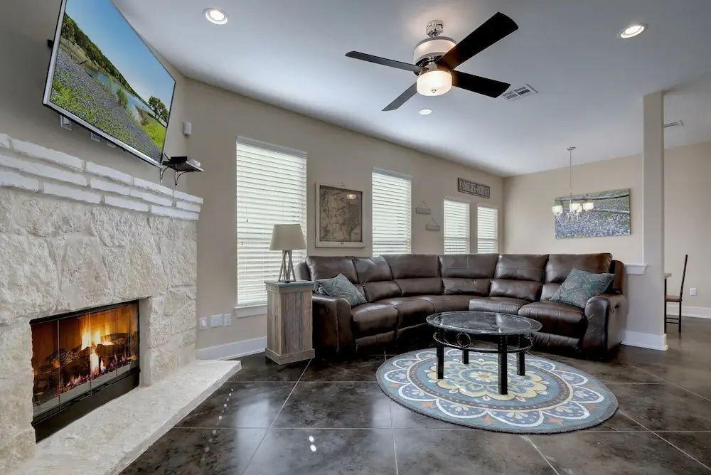 photo 1 of 17514 Village Drive Home 4 Bedrooms 2 Bathrooms Home