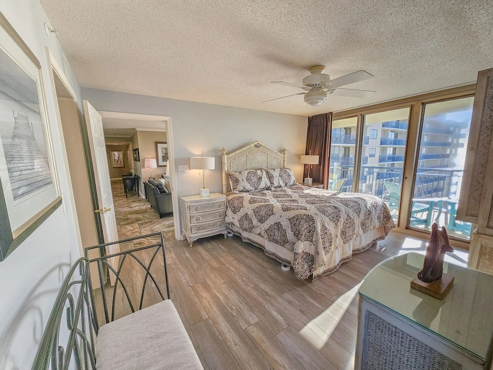 photo 1 of 1910 Brighton 3 Bedroom Condo