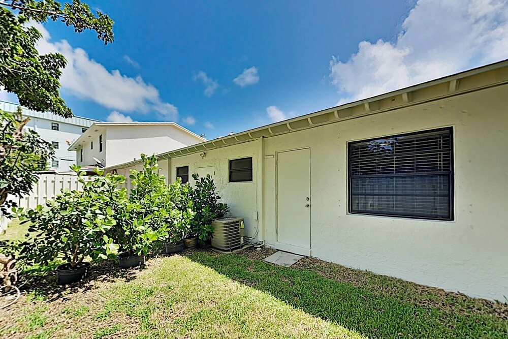 photo 1 of 1959se3r 1 Bedroom Apts