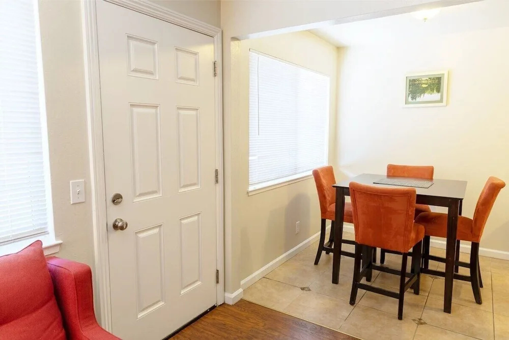 photo 1 of 1-bedroom in Silicon Valley, Near SJ Airport