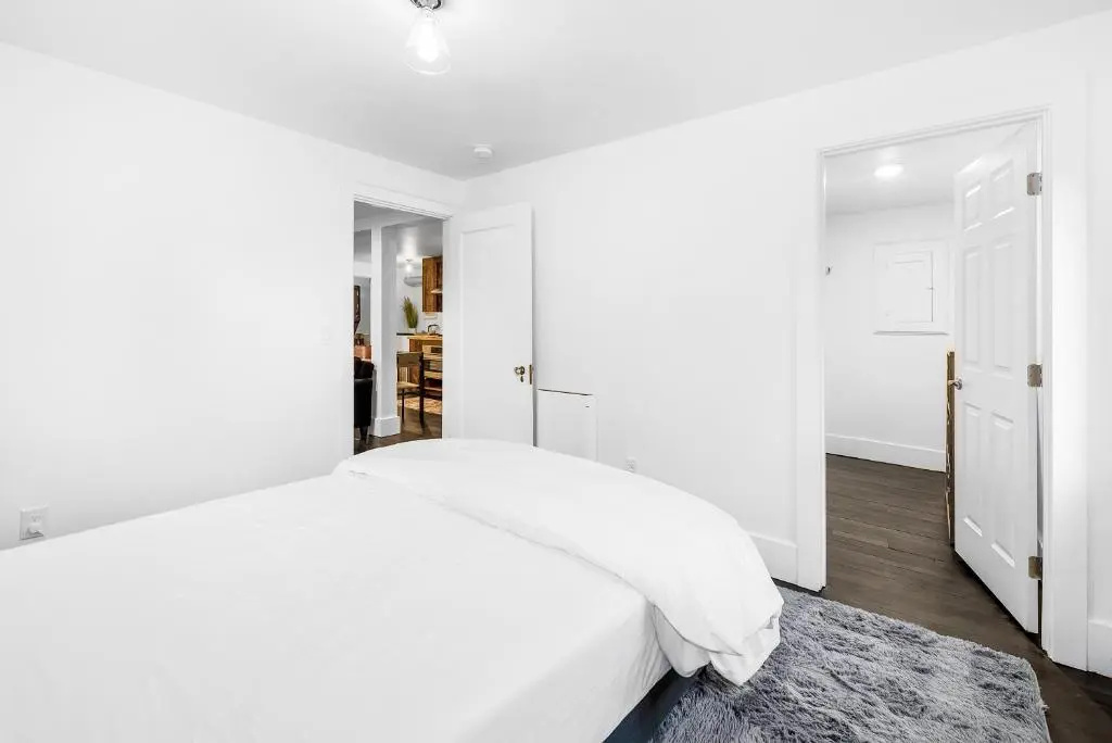 photo 1 of 1BR Tranquil Haven in Beacon Hill