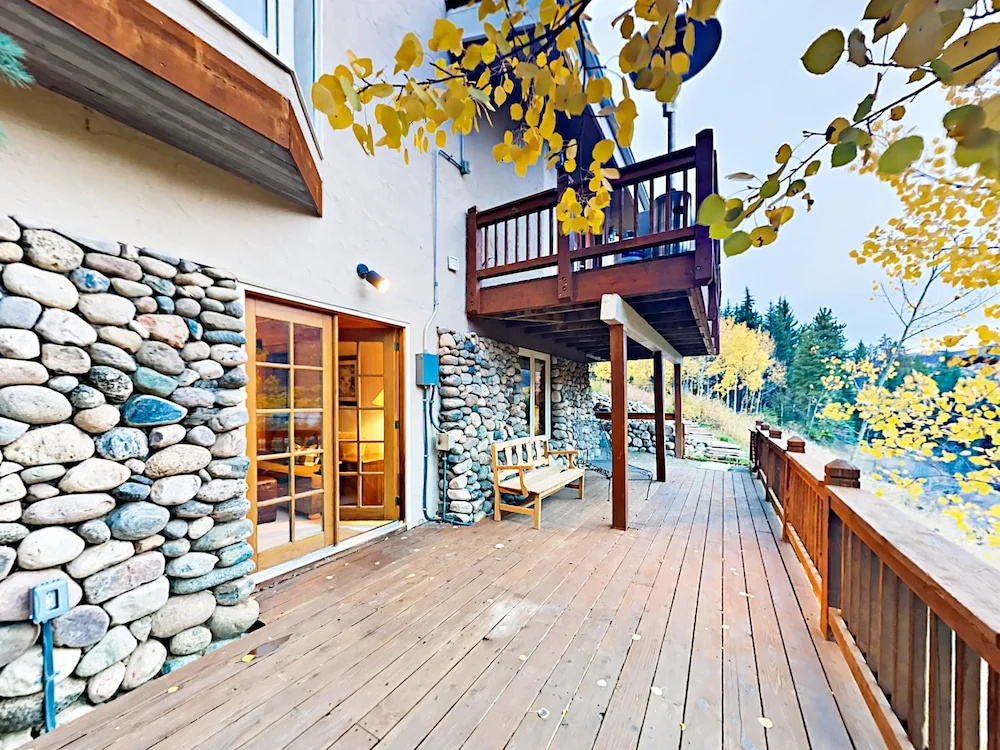 photo 1 of 2010 Vermont Duplex #1B West 4 Bedrooms 3 Bathrooms Duplex