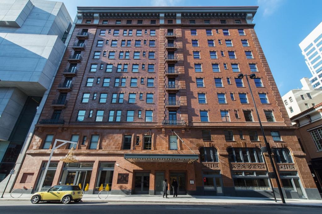 photo 1 of 21c Museum Hotel Cincinnati