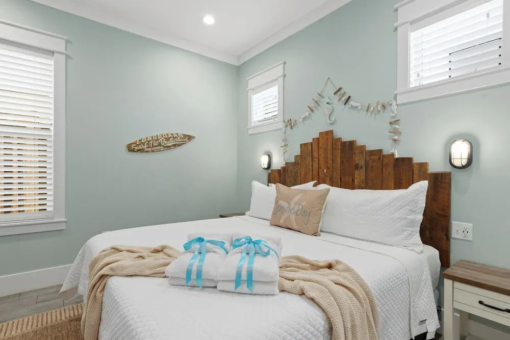 photo 1 of Three Master Bedrooms! Easy Beach Access! Gulf Views