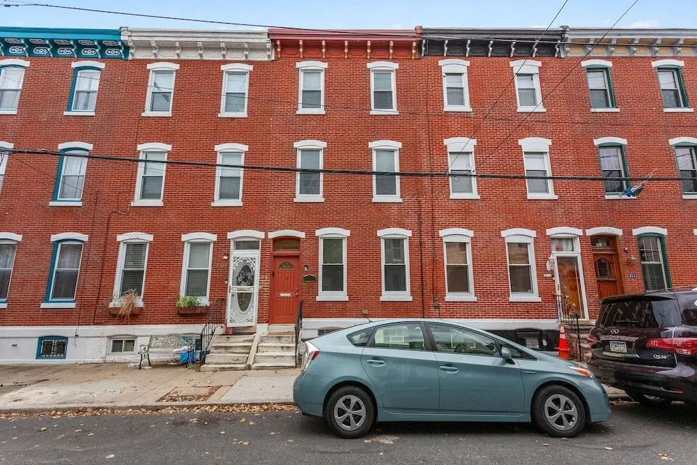 photo 1 of 2342 Catharine