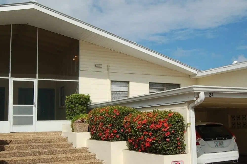 photo 1 of 24 Aloha Kai 2 Bedrooms 1 Bathroom Apts