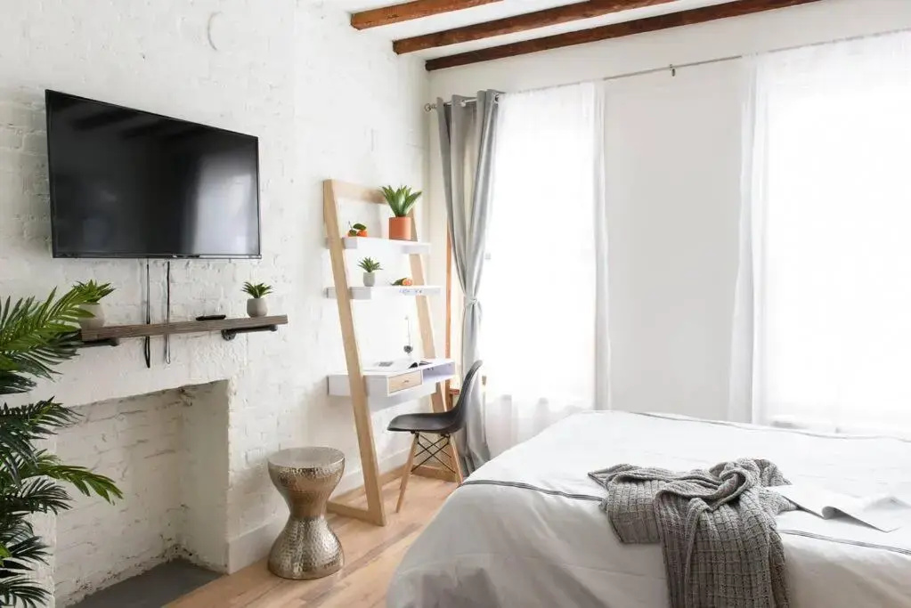 photo 1 of 24-14 Renovated Studio Prime Gramercy W D