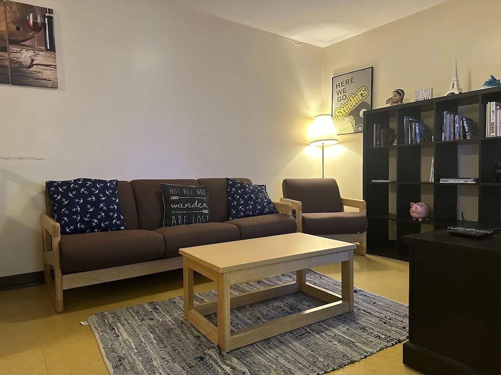 photo 1 of 2bedroom 2bathroom Apt Downtown Walk Anywhere