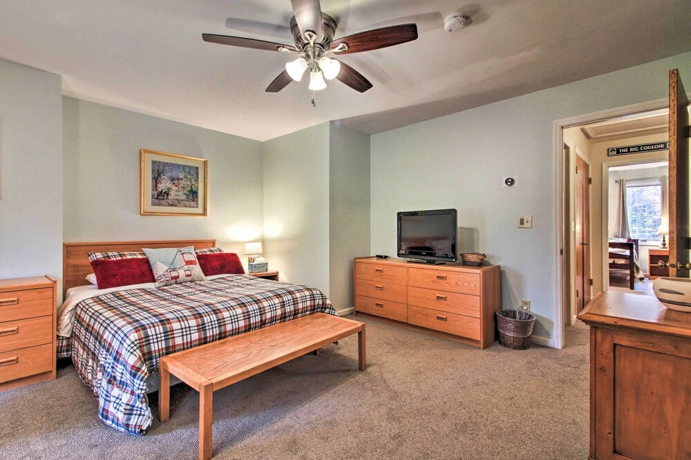 photo 1 of 2-story Townhouse - 1 Mi to Killington Ski Area!
