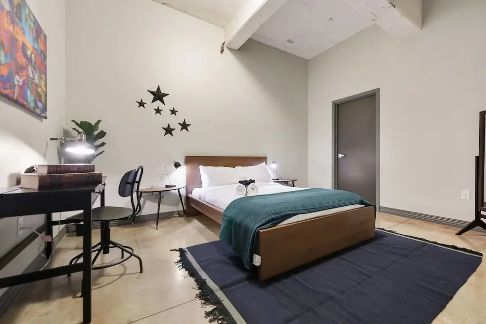 photo 1 of 3 Bedroom - Best Location, Pool, Gym & Parking