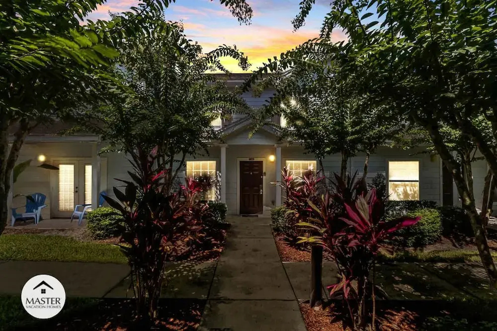 photo 1 of 3 Bedrooms S / Lucaya Village Townhouse by RedAwning