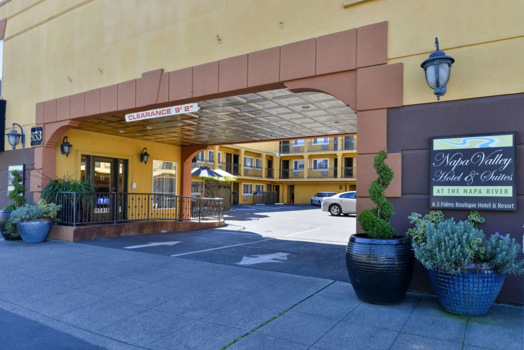 photo 1 of Napa Valley Hotel & Suites