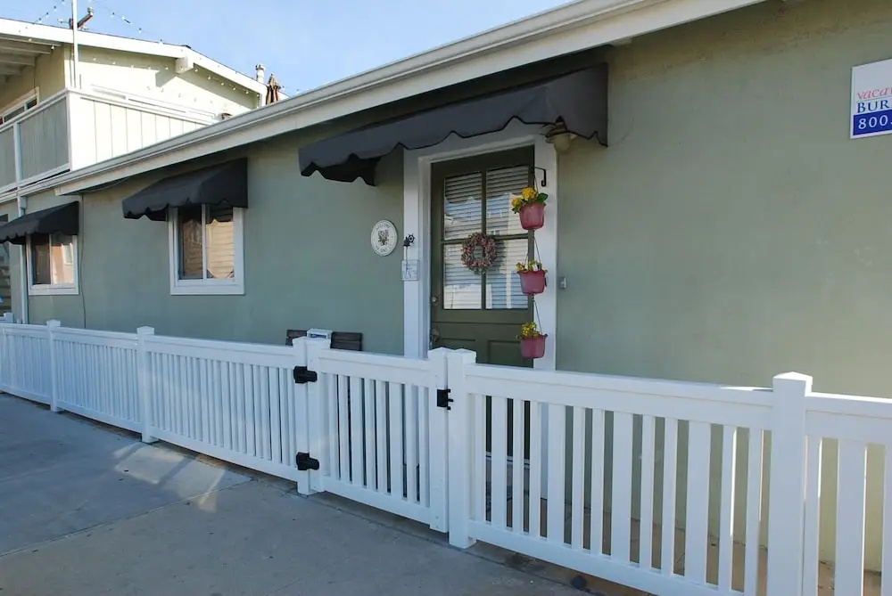 photo 1 of 301 32nd St A Jaca 2 Bedroom Duplex