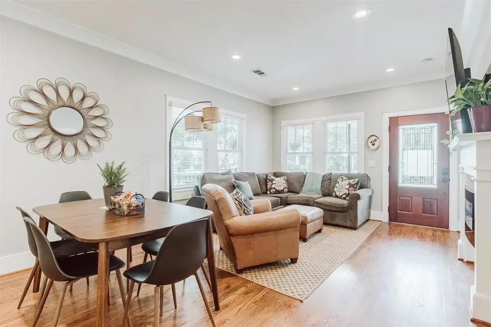 photo 1 of Beechwood Ave, 303