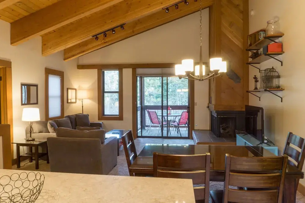 photo 1 of 3048 Aspen Grove
