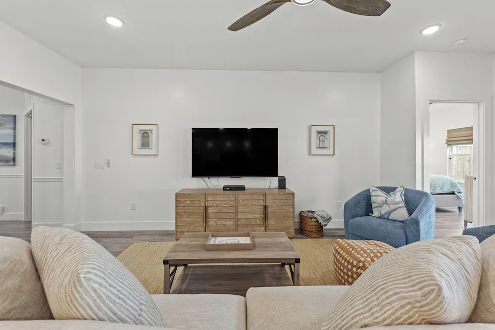 photo 1 of 311 Le Grand Dr - Sunny Sands