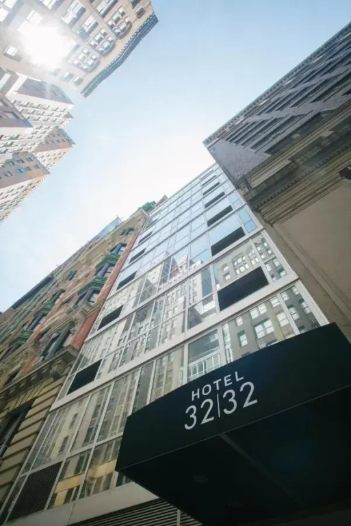 photo 1 of Hotel 32 32
