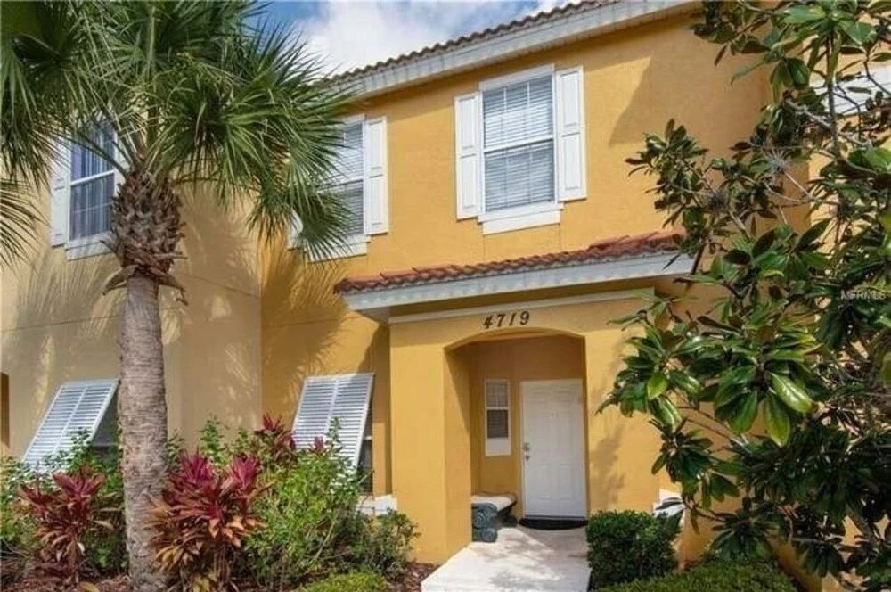 photo 1 of 3/2.5 Townhome W/Private Jacuzzi & Patio Townhouse