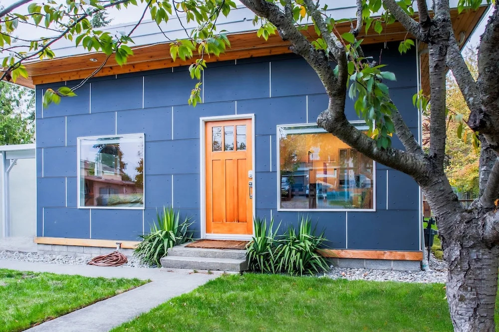 photo 1 of 3528 SW 98th Street Home by RedAwning