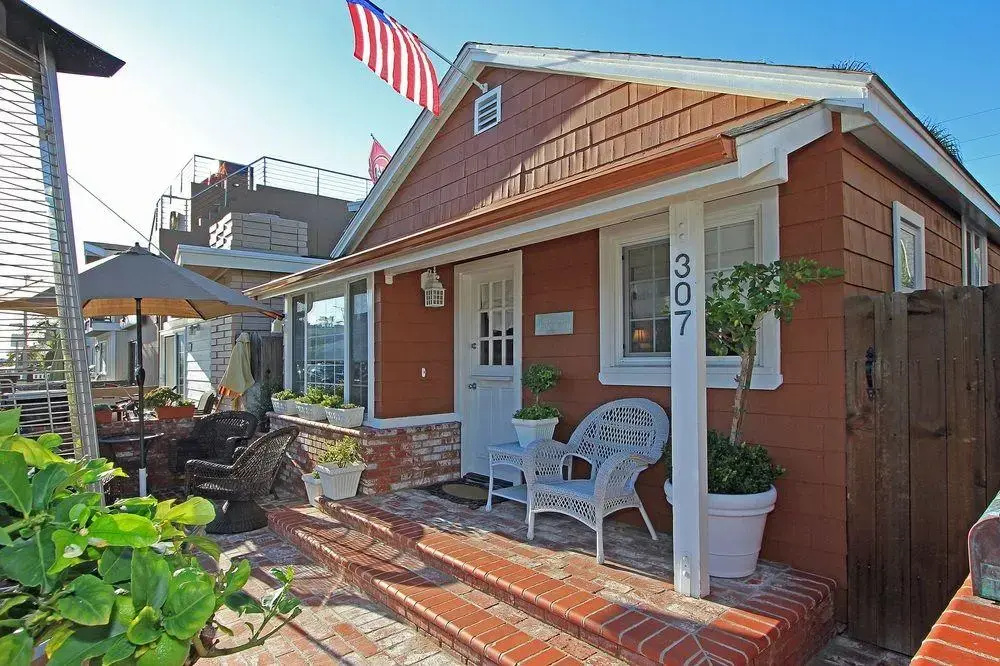 photo 1 of 35th St AB 68265 by RedAwning