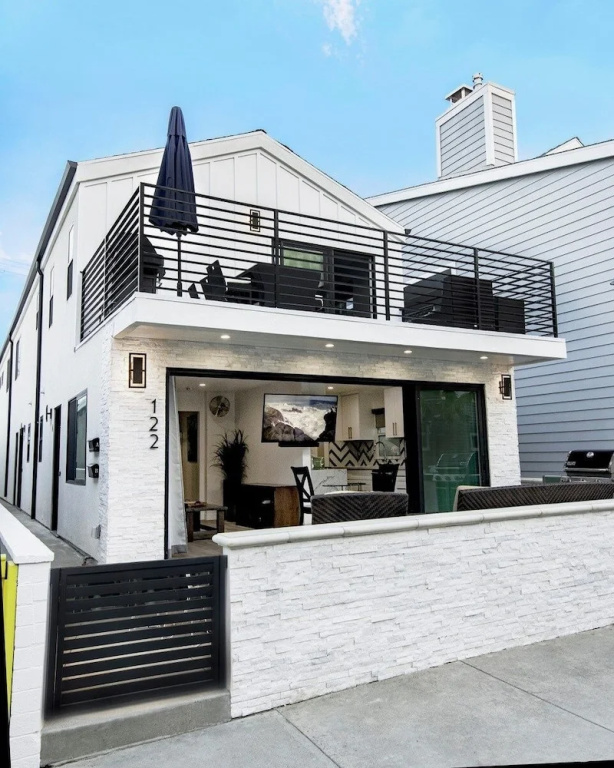 photo 1 of 36th St A (68237) - 2 Br townhouse by RedAwning